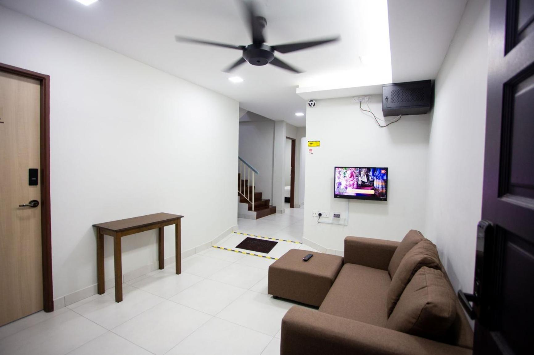 Hom2Rex Kuching Homestay Taman Timberland Bagian luar foto